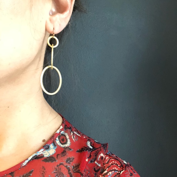 Chic Geometric Earrings - SOLD! - Picture 2 of 4